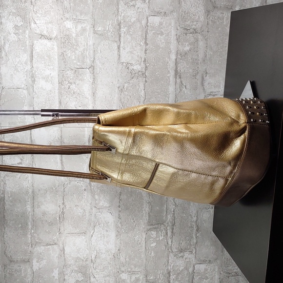 MC Matte Gold/Bronze Leather Bucket Bag - Picture 5 of 10